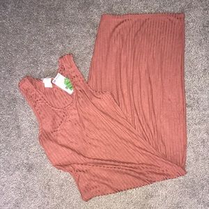 Ribbed midi dress